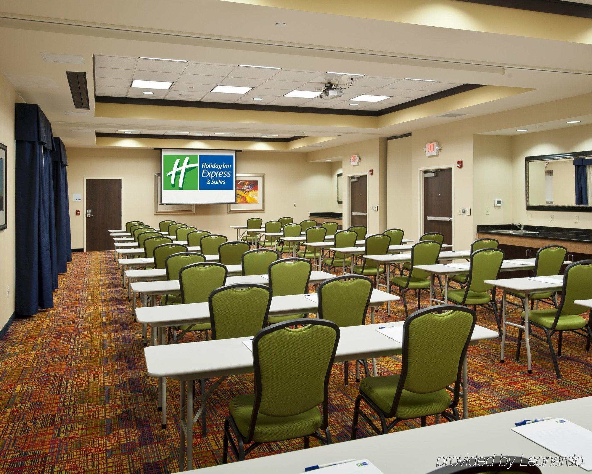 Holiday Inn Express & Suites Dayton South - I-675 By Ihg Shanersville Einrichtungen foto